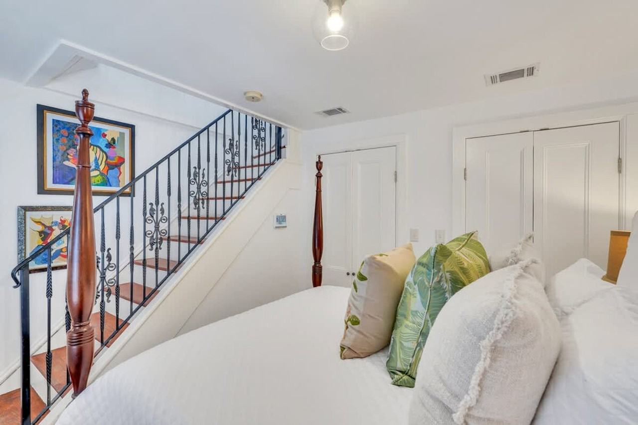 9 West Gordon Lane #1244814P - Photo 2 of 28