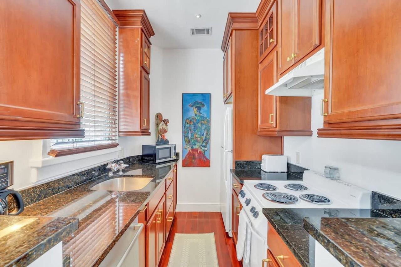 9 West Gordon Lane #1244814P - Photo 6 of 28