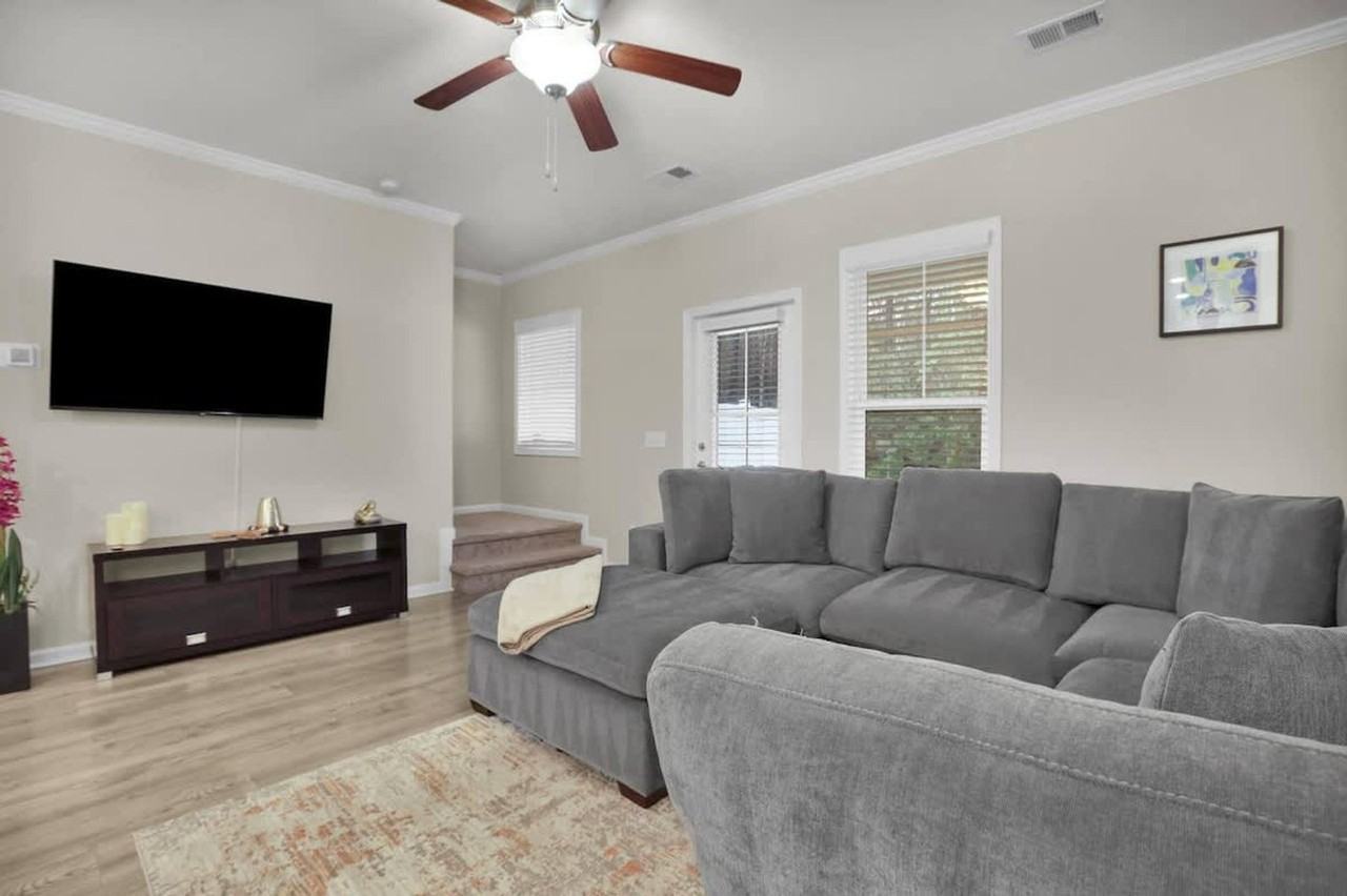 230 Sonoma Dr #1244823P - Photo 3 of 42