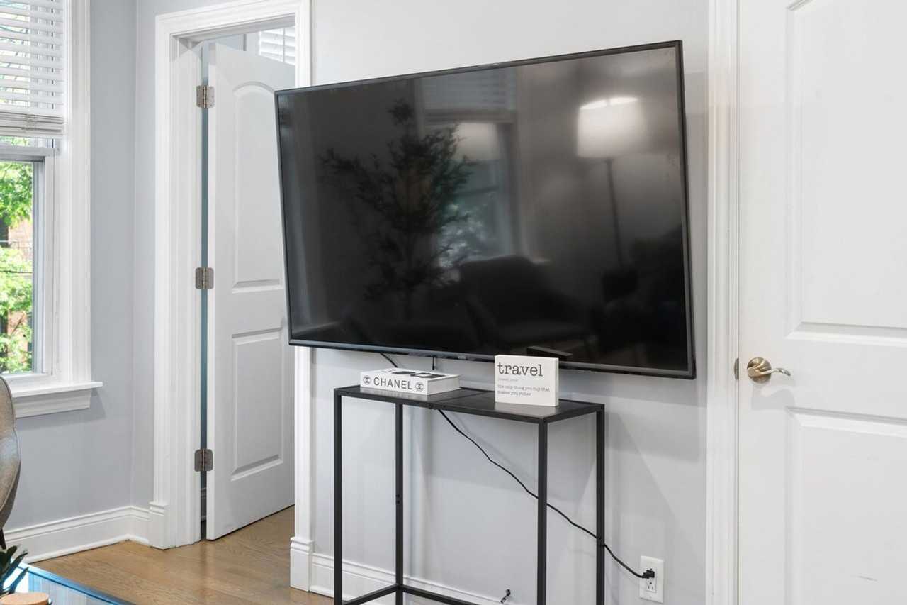 1408 West Ohio Street - Photo 5 of 29