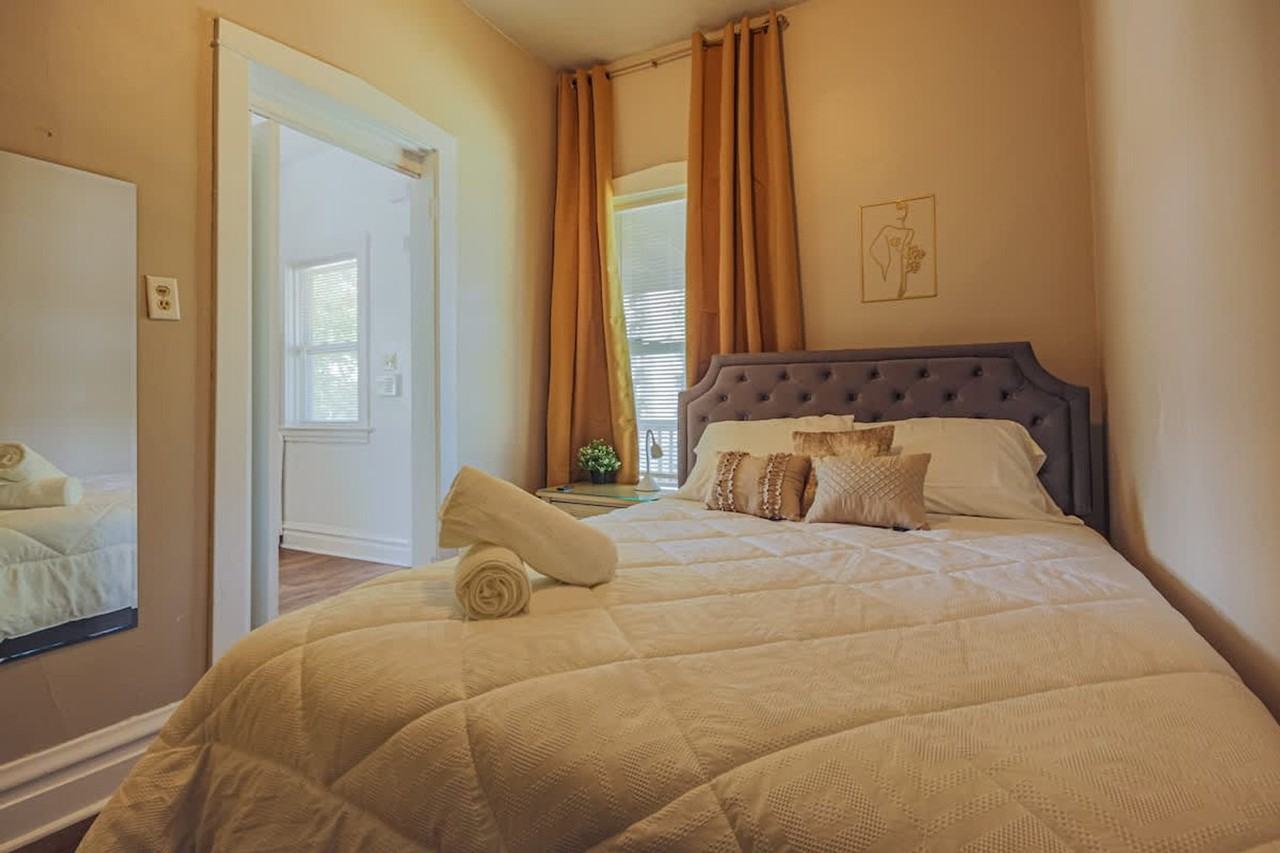 839 Dunlop Ave #1244957P - Photo 3 of 24