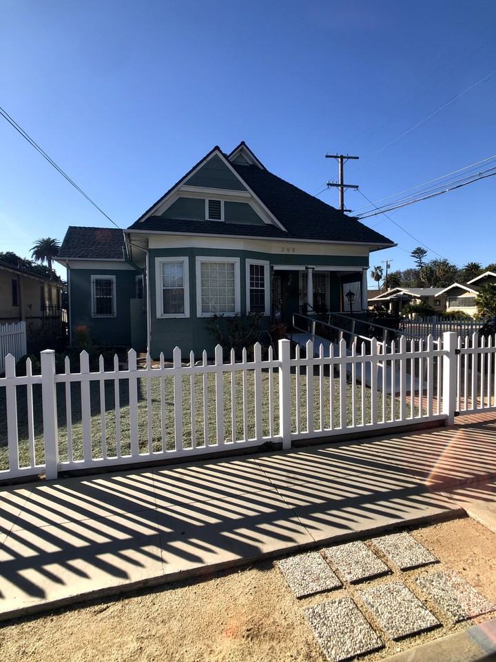 2440 E 3rd St - Photo 3 of 14