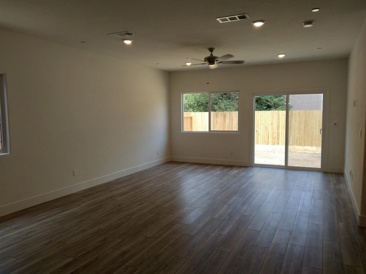 5855 E Pitt Ave - Photo 2 of 30