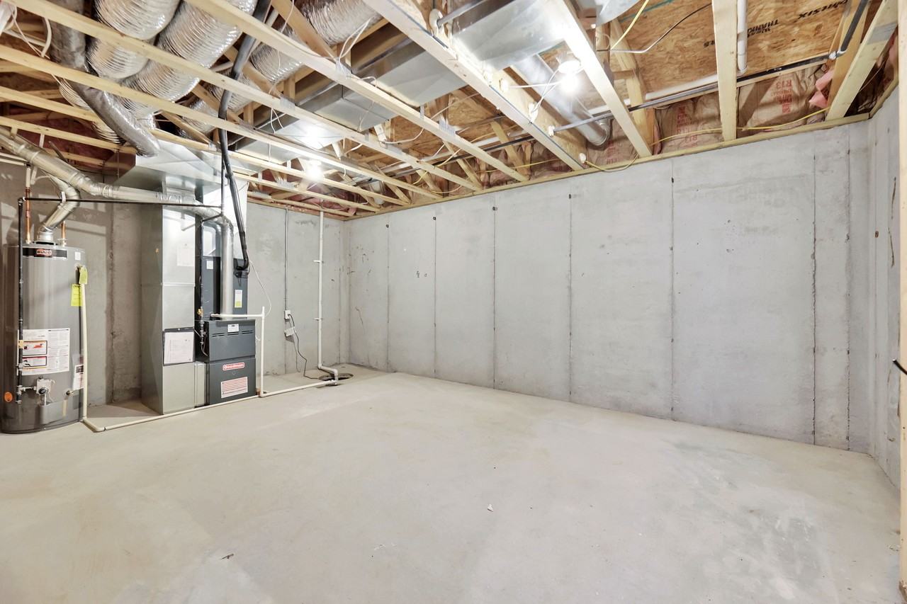 1144 N Joye St #1 - Photo 3 of 35