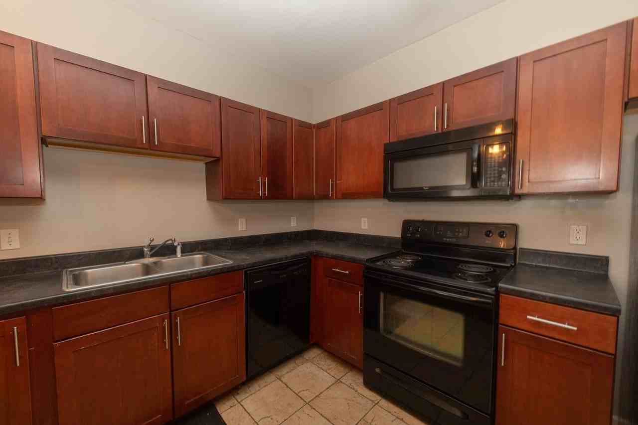 Centre - 115 E 6th Street - Photo 6 of 12