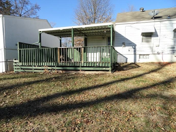 3105 NE 56th St - Photo 3 of 16