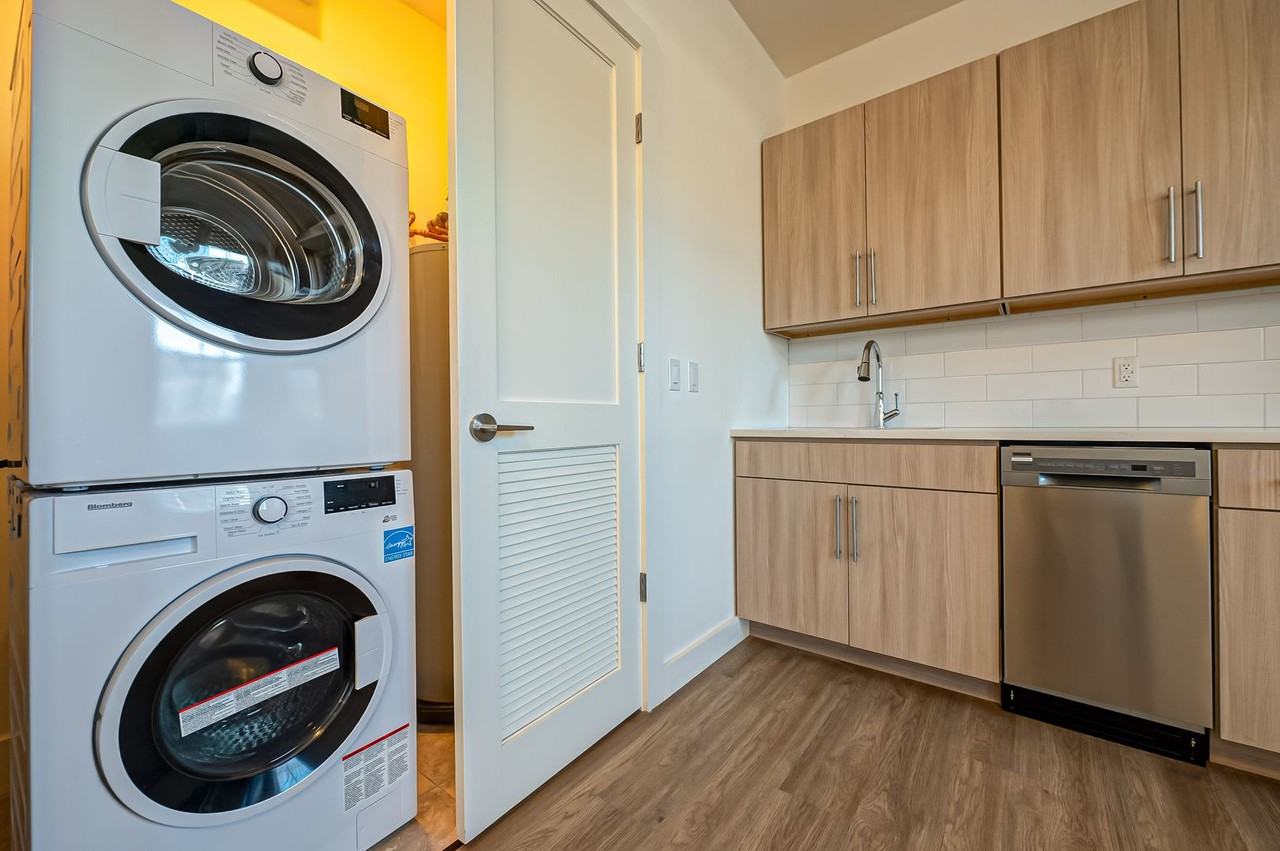 Greenview Mill House - Photo 3 of 5