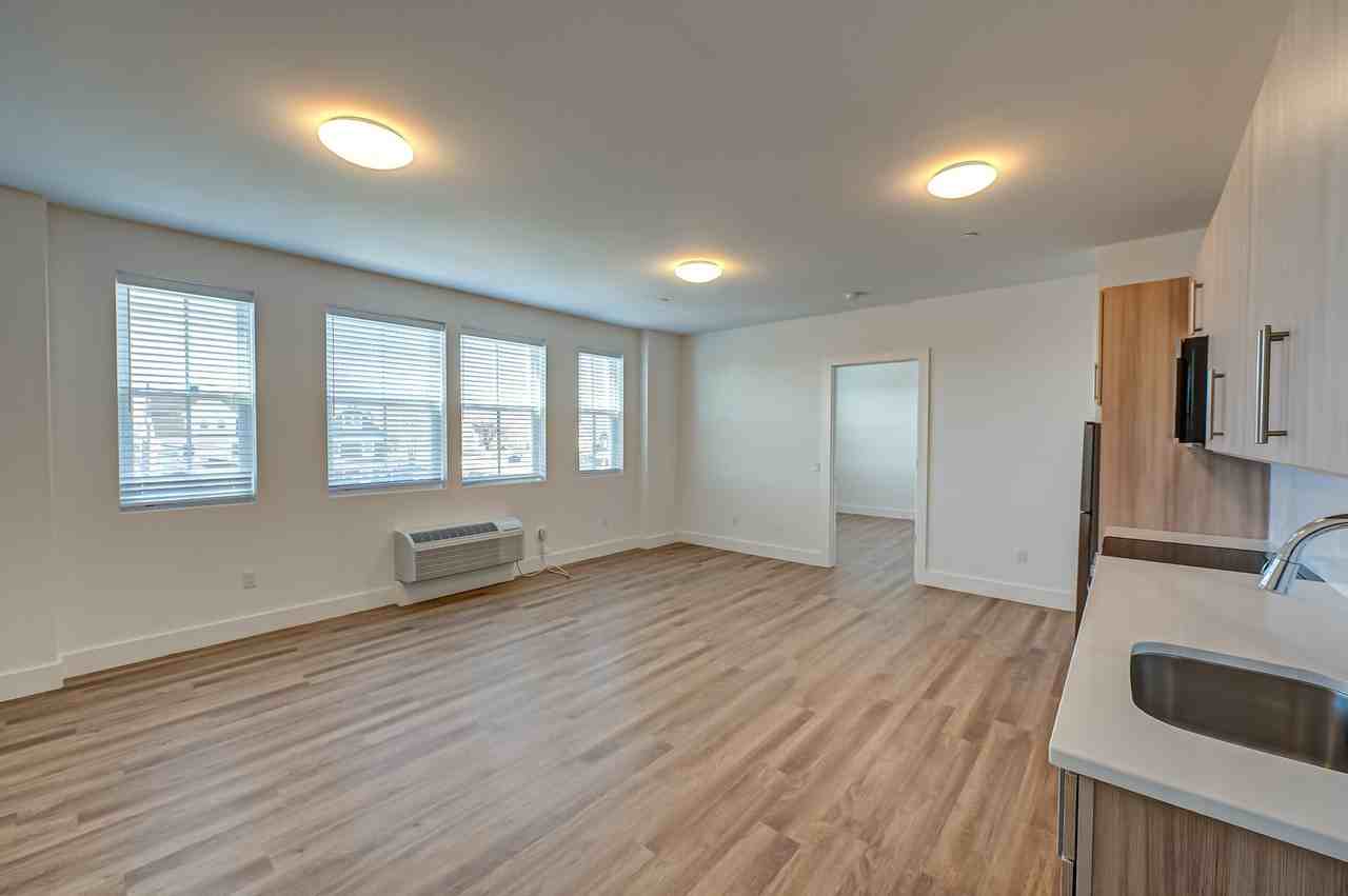 Greenview Mill House - Photo 2 of 9