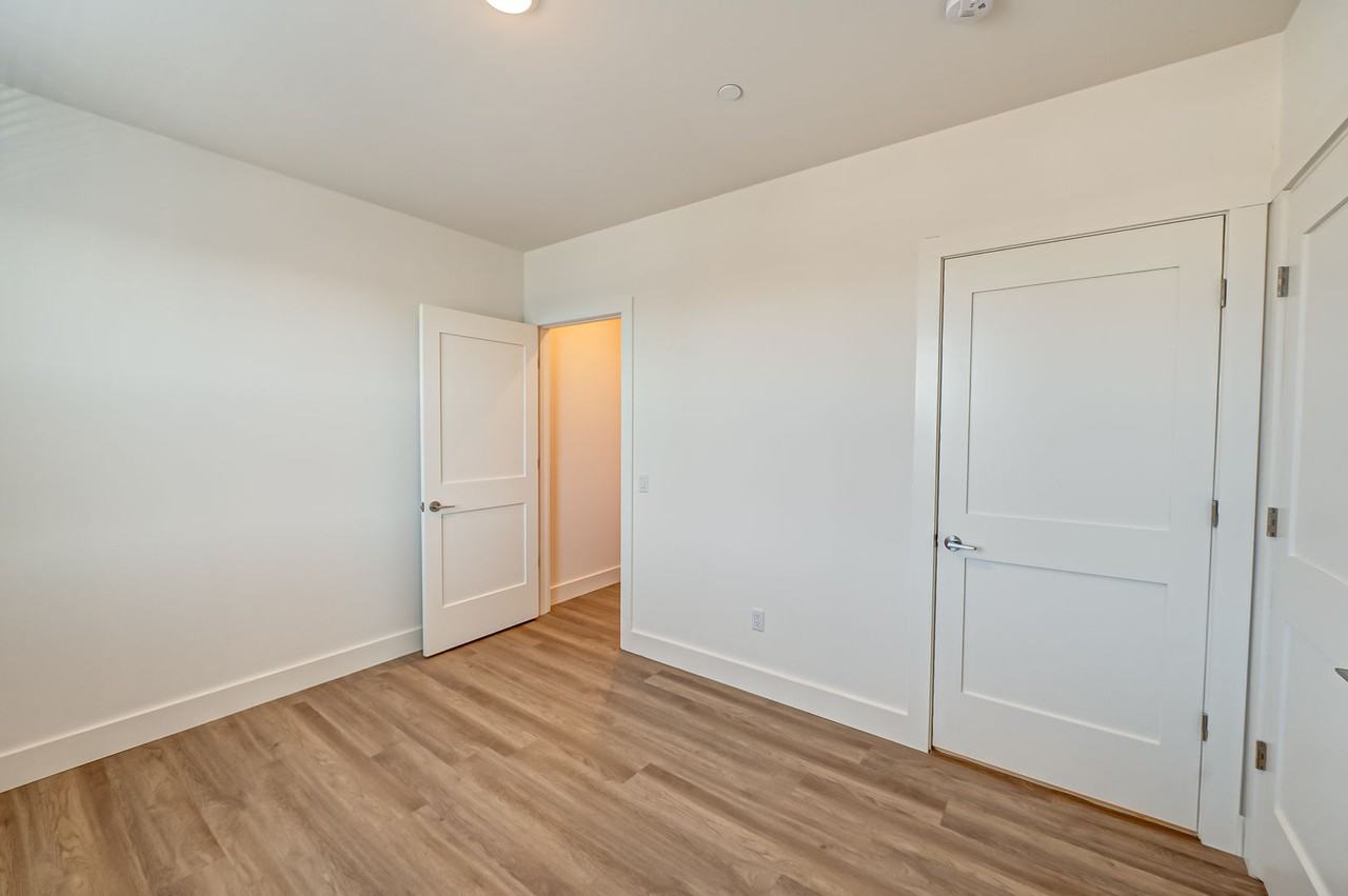 Greenview Mill House - Photo 3 of 9