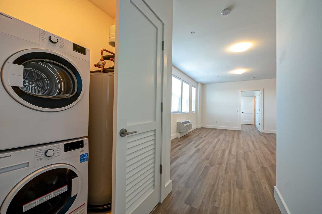 Greenview Mill House - Photo 5 of 9