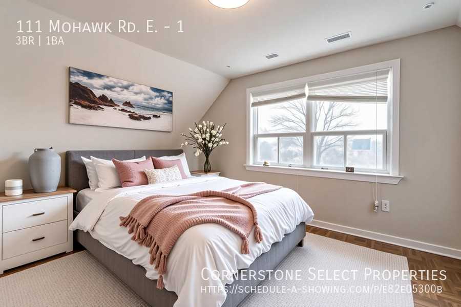 111 Mohawk Rd E #1 - Photo 3 of 20