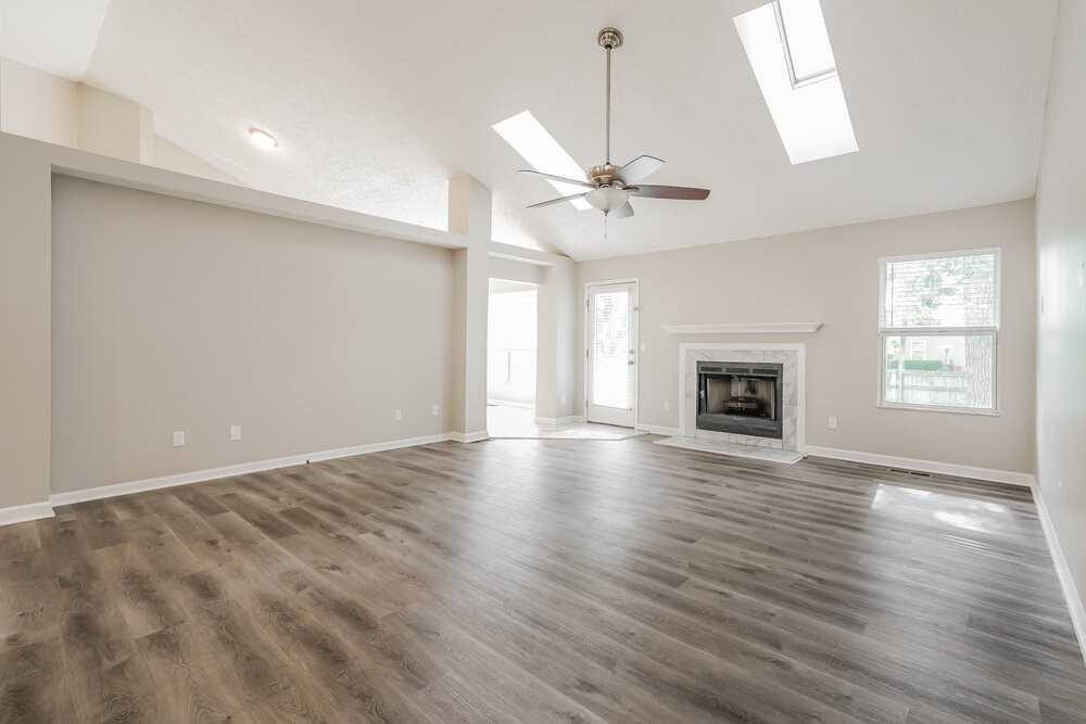 1787 Convair Dr - Photo 5 of 16