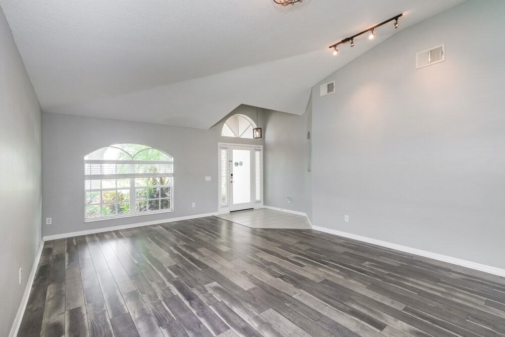 1739 Sweetspire Dr - Photo 3 of 16