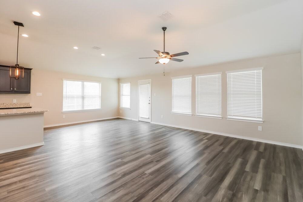 424 Bishopgate Ct - Photo 6 of 16