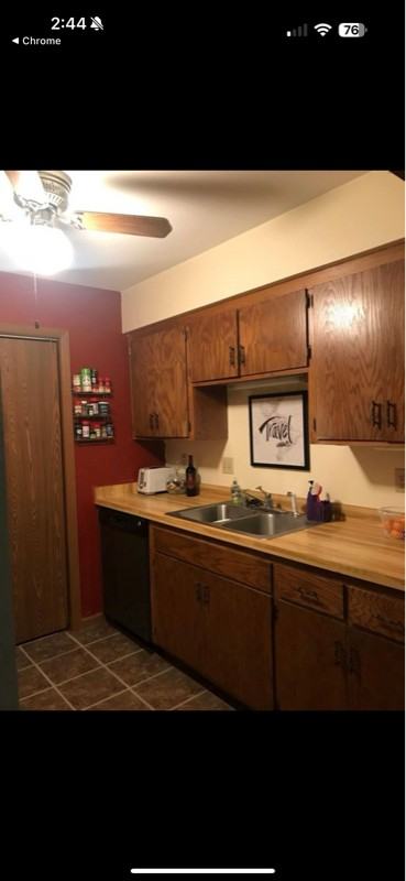 600 Marshal Ct #4 - Photo 2 of 17