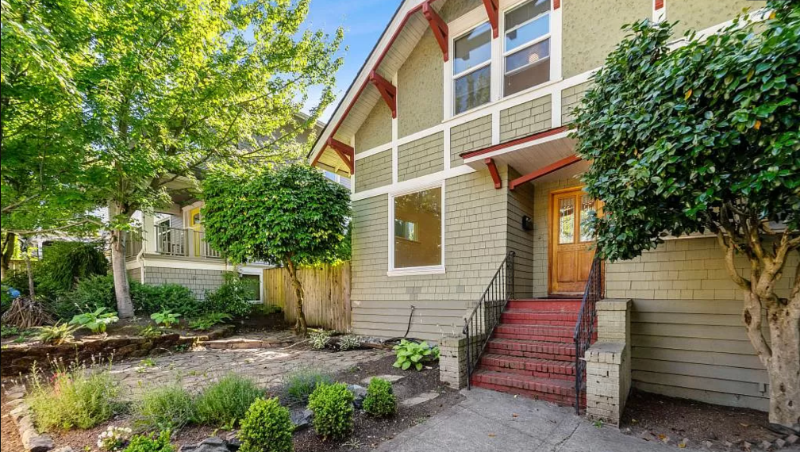 811 Martin Luther King Jr Way - Photo 3 of 19