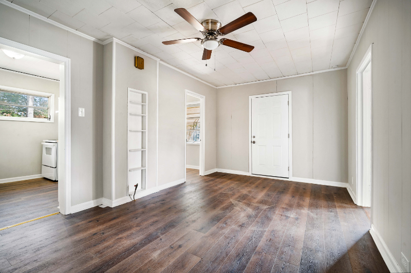 432 Glenwood St - Photo 2 of 12