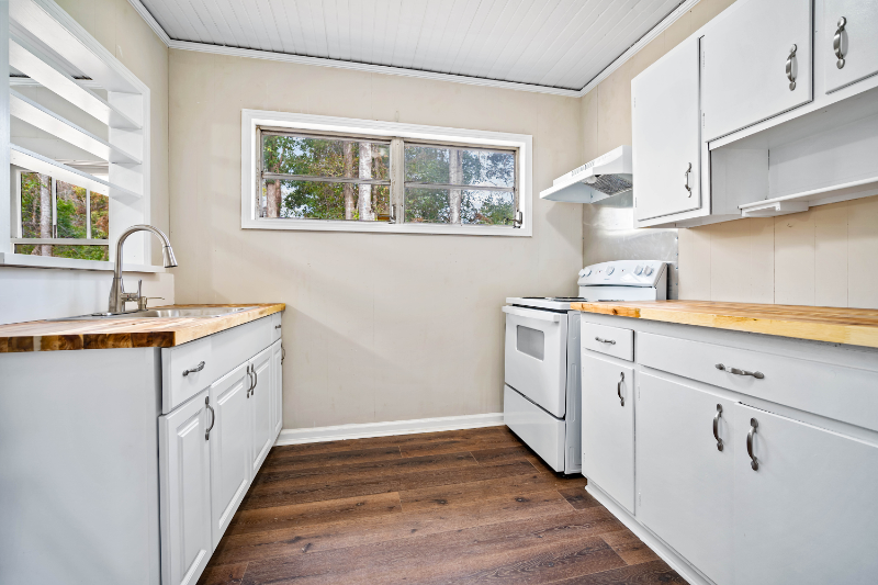 432 Glenwood St - Photo 3 of 12