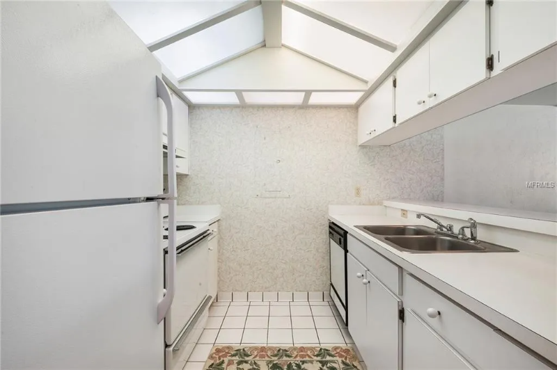 5018 Sherwood Ln #5018 - Photo 3 of 20