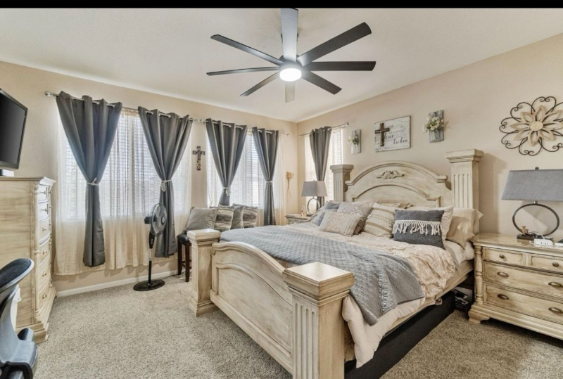 1079 San Jose Ave - Photo 3 of 7