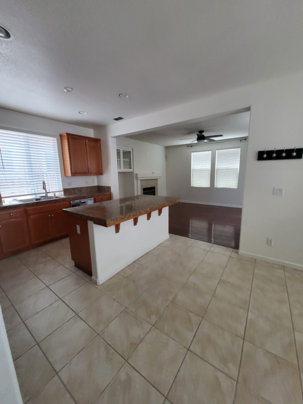 949 Mason Ct - Photo 7 of 19