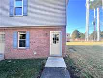154 W Peach St Apt C4 #C4 - Photo 1 of 1