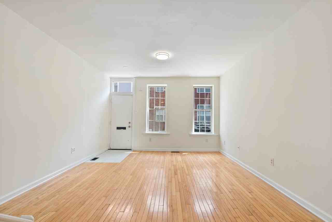 2251 Cross Street - Photo 3 of 17