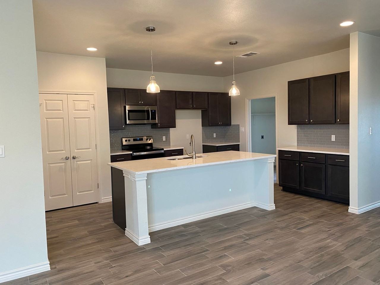 525 County Road 306 - Photo 3 of 19
