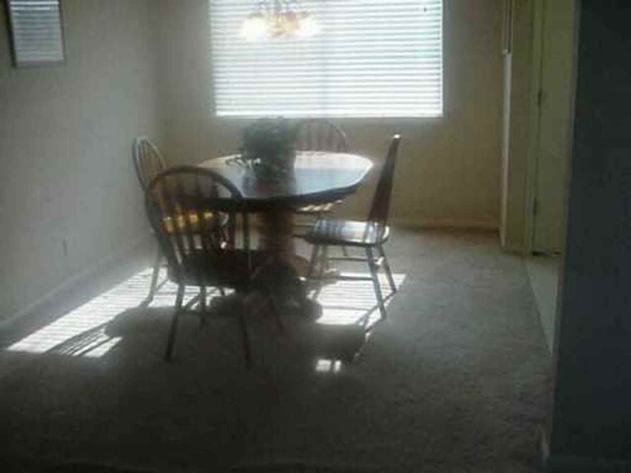112 Harvest Ln - Photo 2 of 8