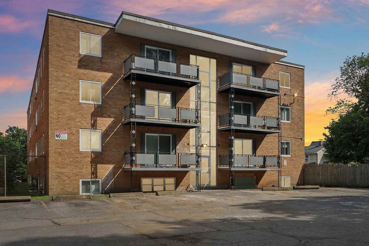 1045 River - Photo 2 of 33