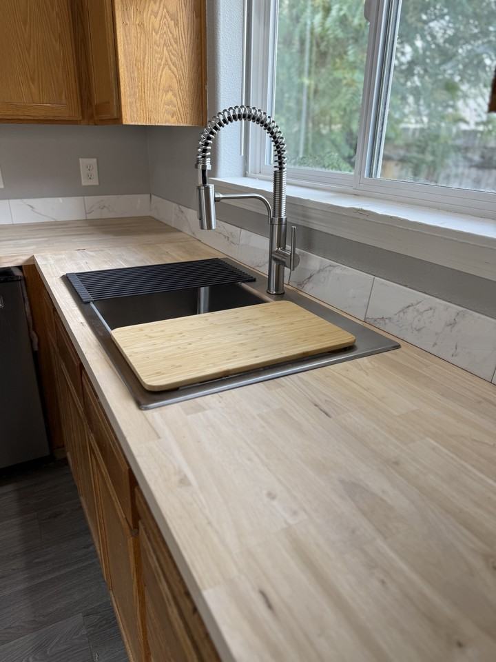 5623 Se 84th Ave #3 - Photo 2 of 27