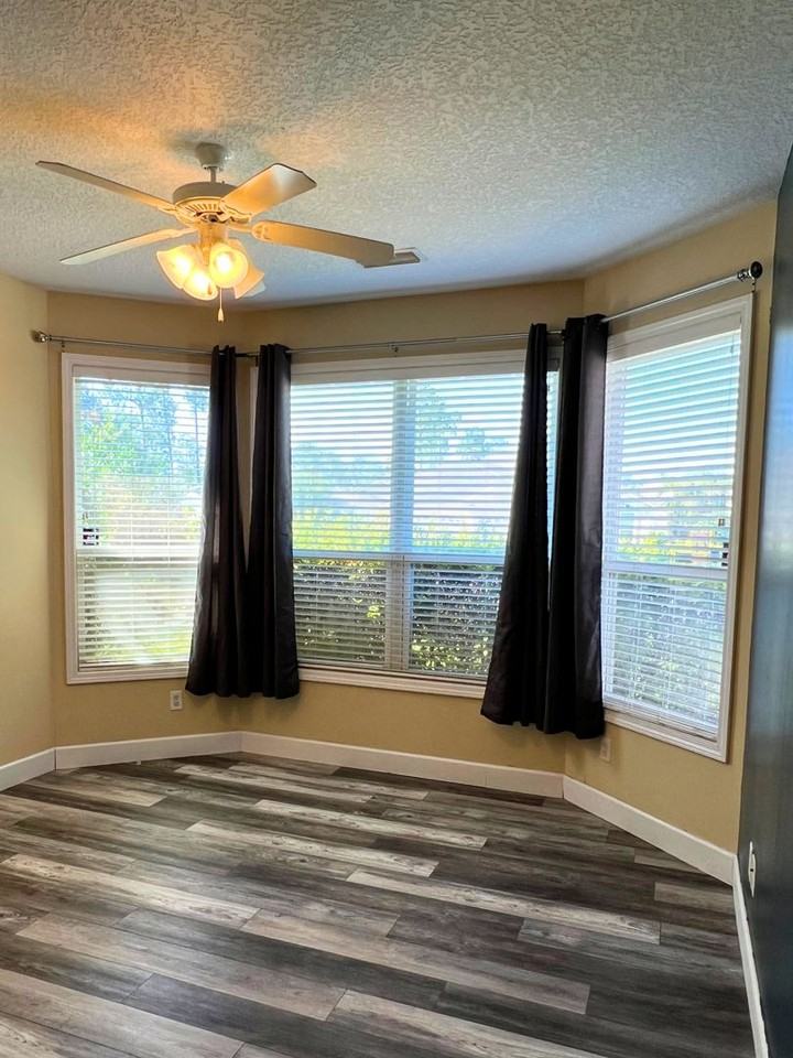 252 Laurel Landing Blvd - Photo 3 of 21