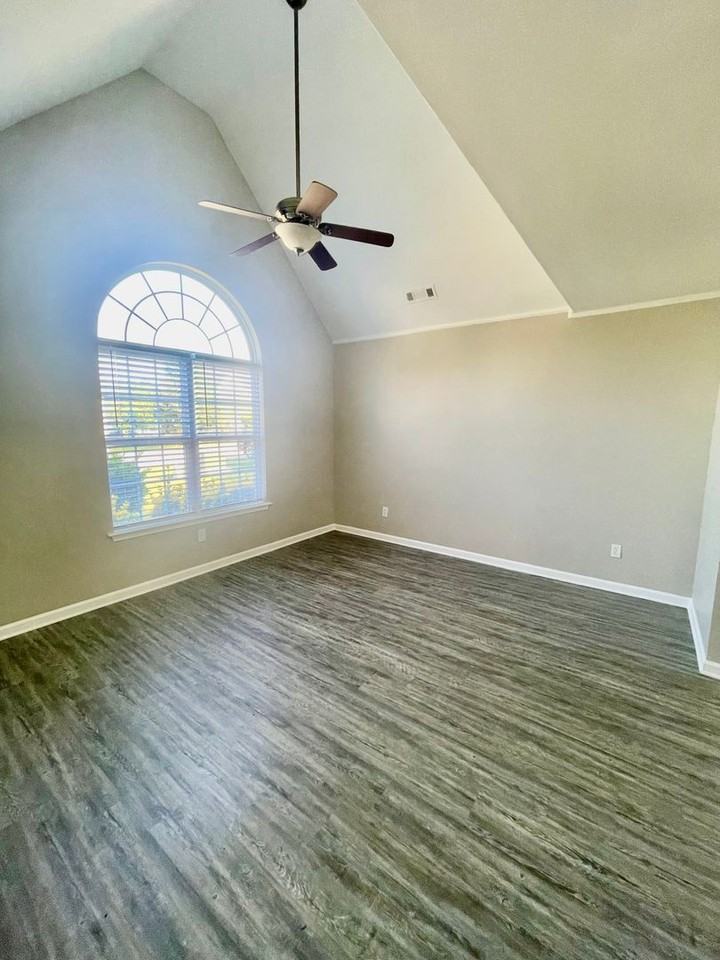 540 Cool Creek Dr - Photo 4 of 27