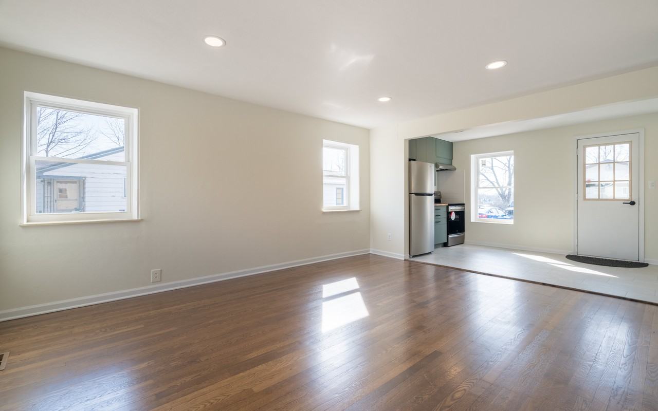 83 W Drahner Rd #NA - Photo 2 of 14