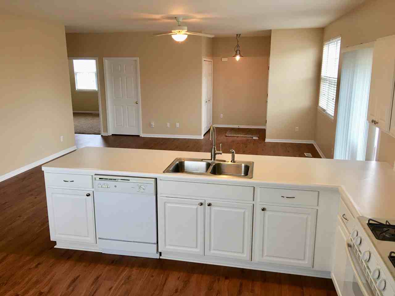 1207 Primrose Ln #G - Photo 2 of 13