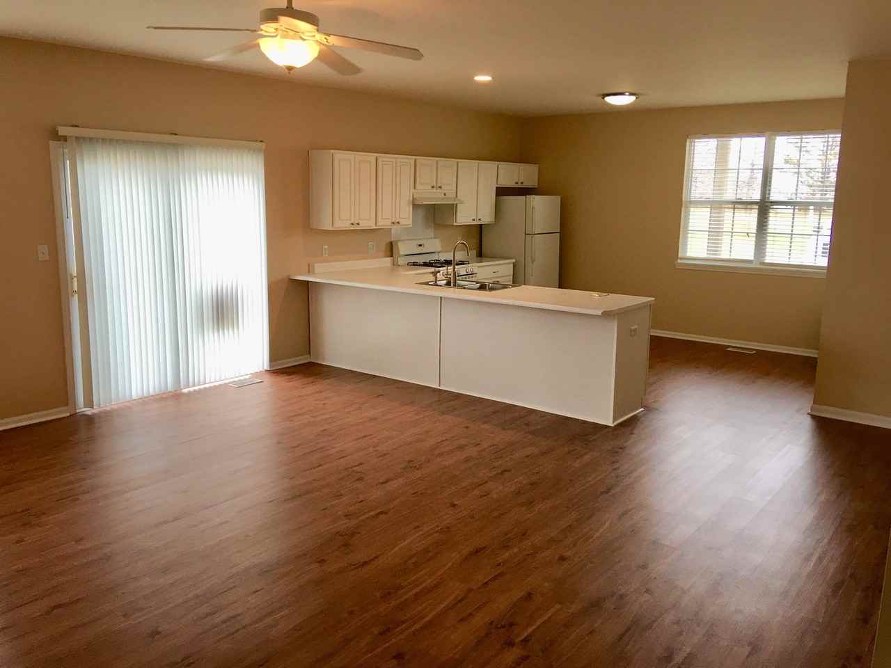 1207 Primrose Ln #G - Photo 3 of 13