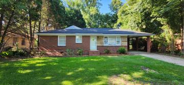 featured image of 2752 Hawthorne Dr