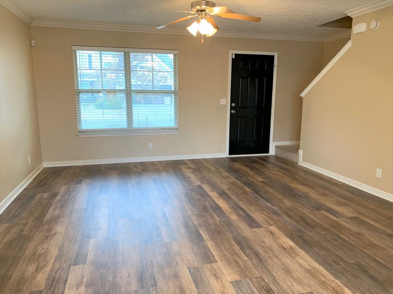 1934 Falsetto Ln - Photo 2 of 23