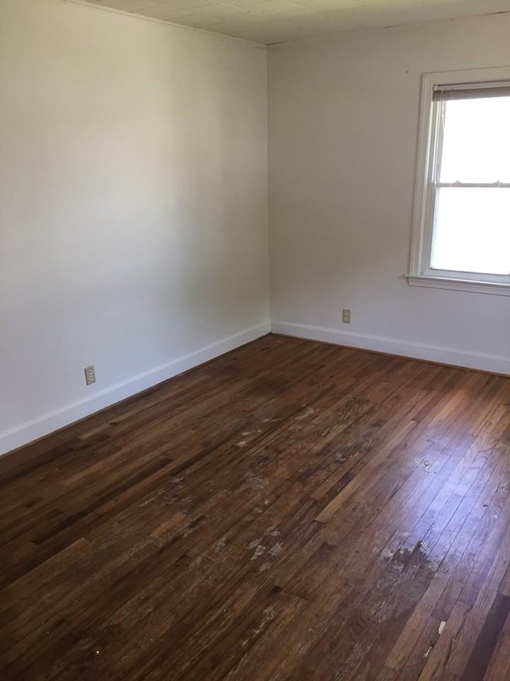 1134 W Academy St - Photo 2 of 4