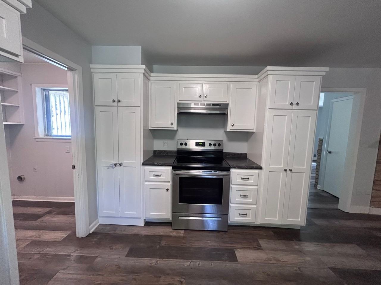 1200 Hester St - Photo 6 of 23