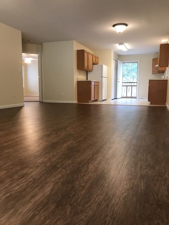 156 Alexander Ave - Photo 2 of 16