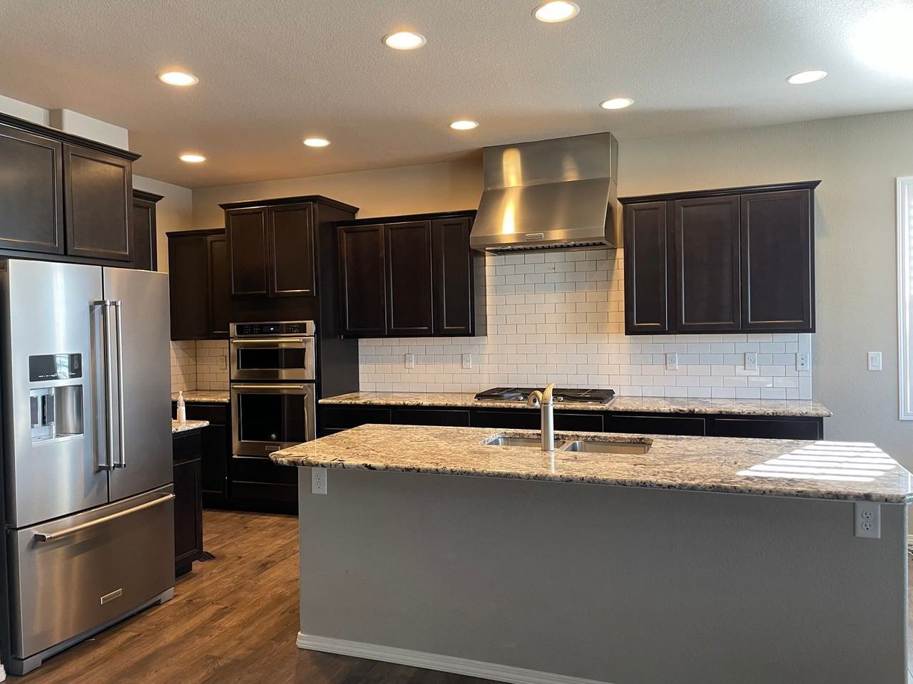 10897 Hidden Brook Cir - Photo 3 of 30