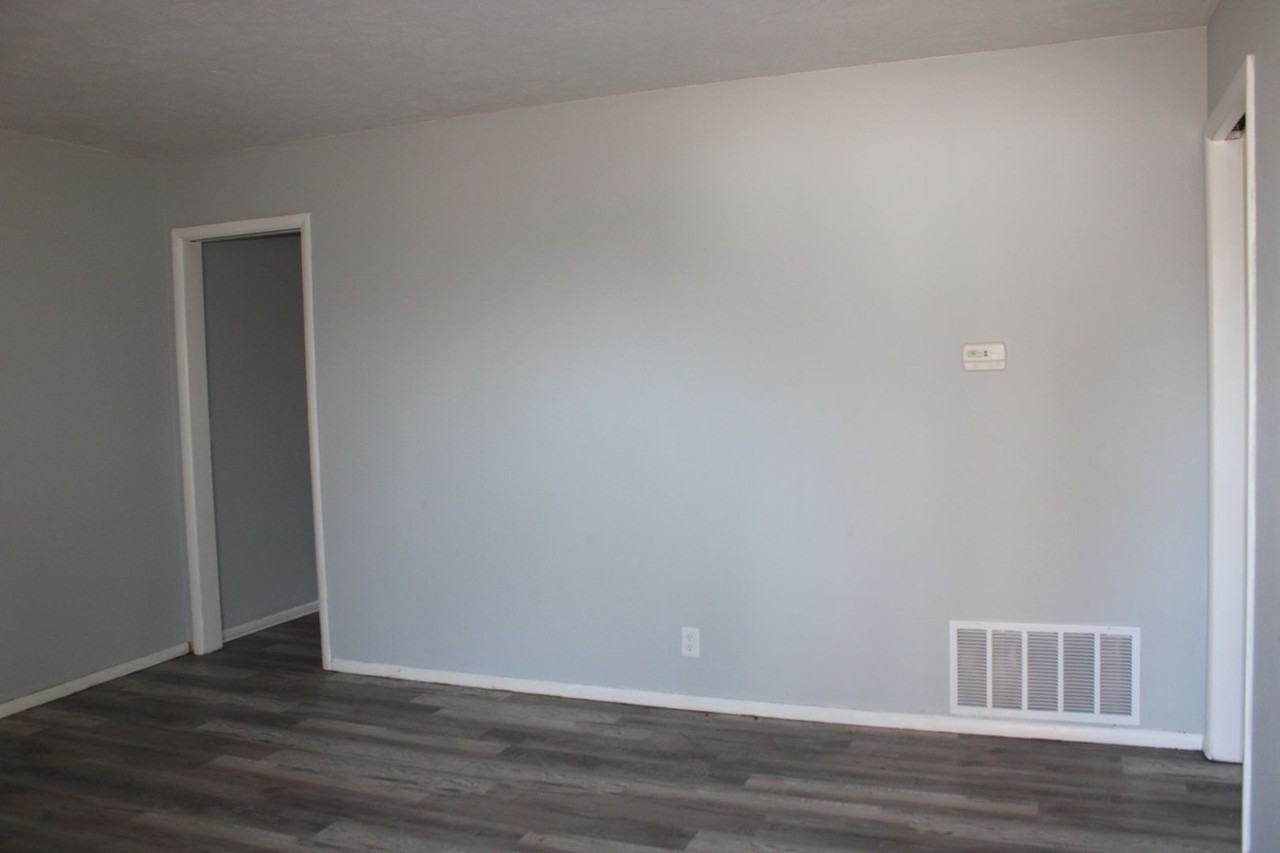 4900 Palmer Ave - Photo 3 of 18