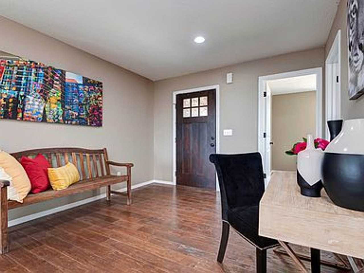 200 Dunkle Dr - Photo 3 of 23