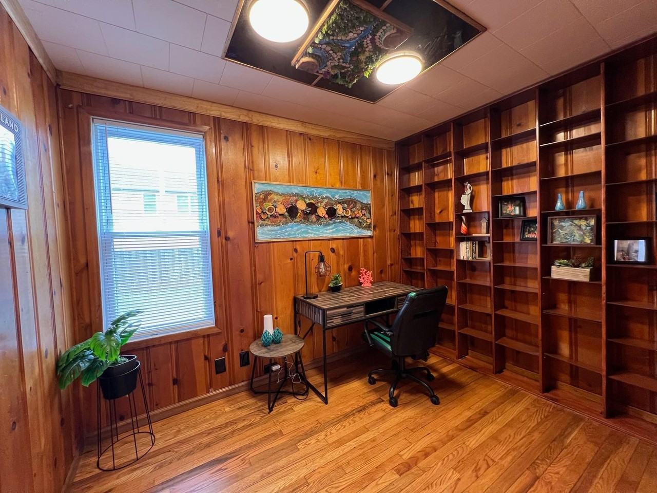 7515 Lawn Ave - Photo 7 of 38