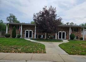 featured image of 3906 W Albion St