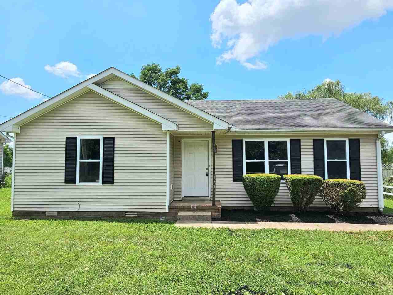 1331 Hugh Hunter Rd - Photo 2 of 22