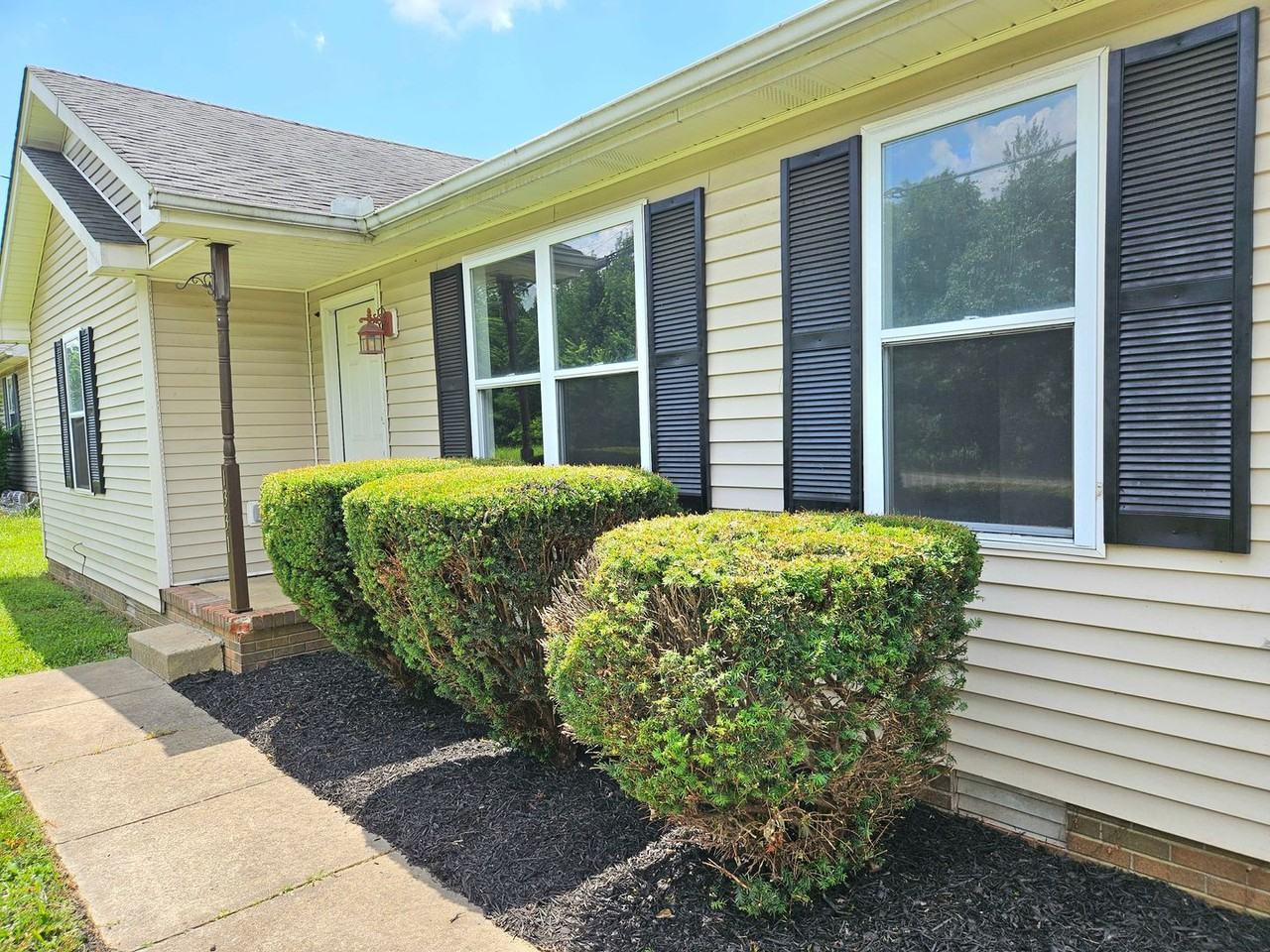 1331 Hugh Hunter Rd - Photo 3 of 22