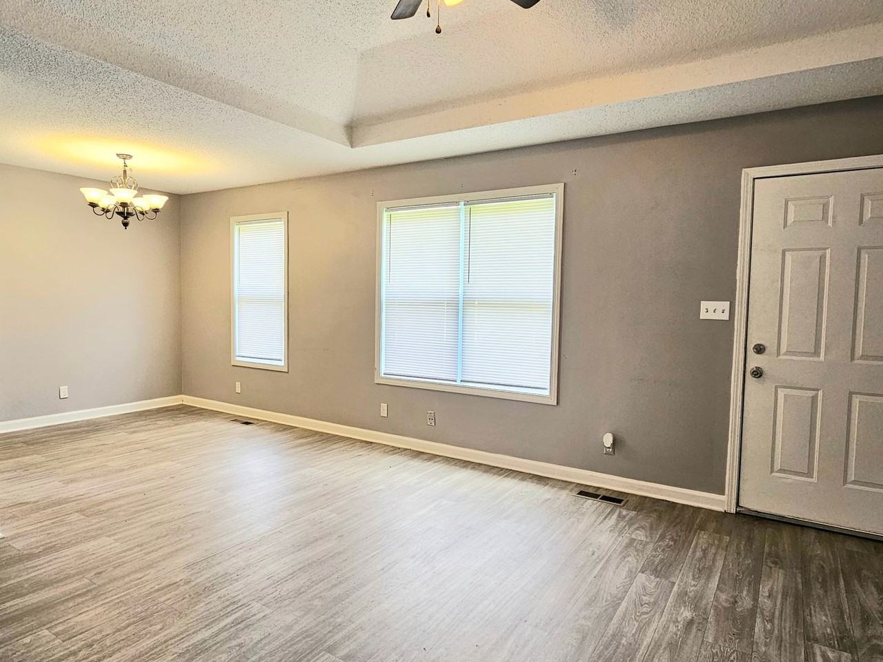 1331 Hugh Hunter Rd - Photo 5 of 22