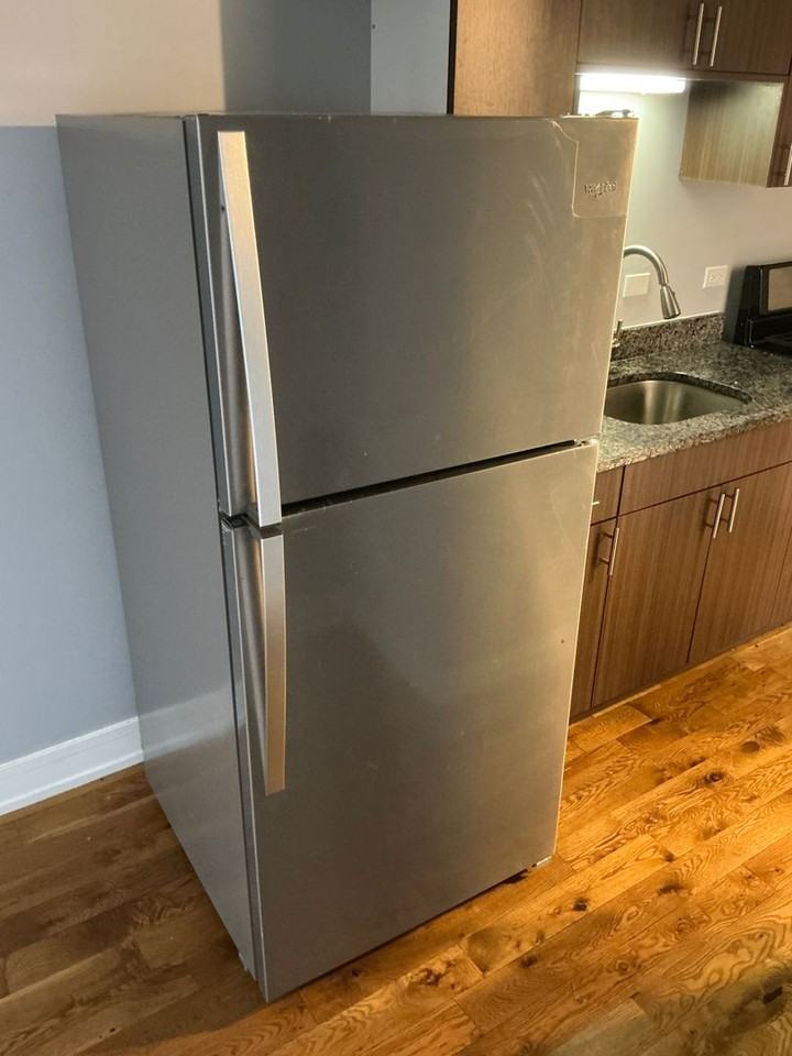 7113 S Bennett Ave #4E